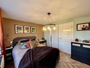 Photo 42- click for photo gallery